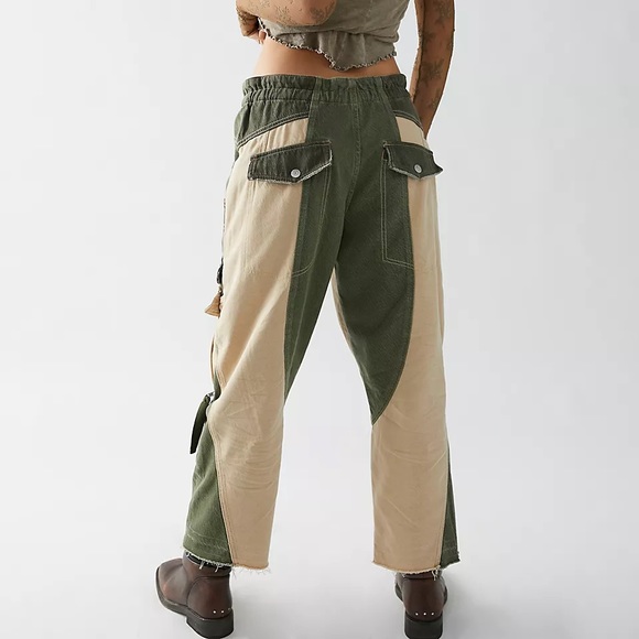 ✨ HP x 2 ✨ NWOTS FP TERRA UTILITY PANT (S) - Picture 3 of 6